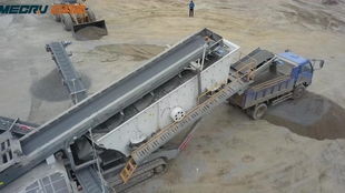 石頭進(jìn)去秒變?cè)?這破碎機(jī)太強(qiáng)悍了,真是讓人大開(kāi)眼界